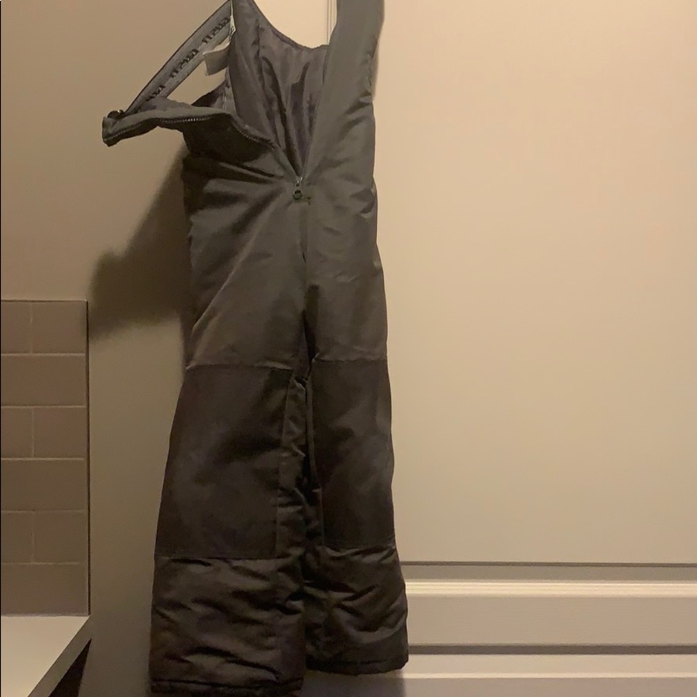 Grey ski pants size 7